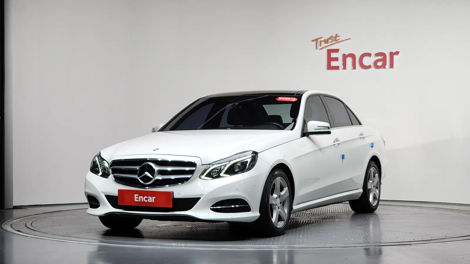Mercedes-Benz Classe E E250 CDI 4MATIC (W212) 2014 — photo 1 sur 26