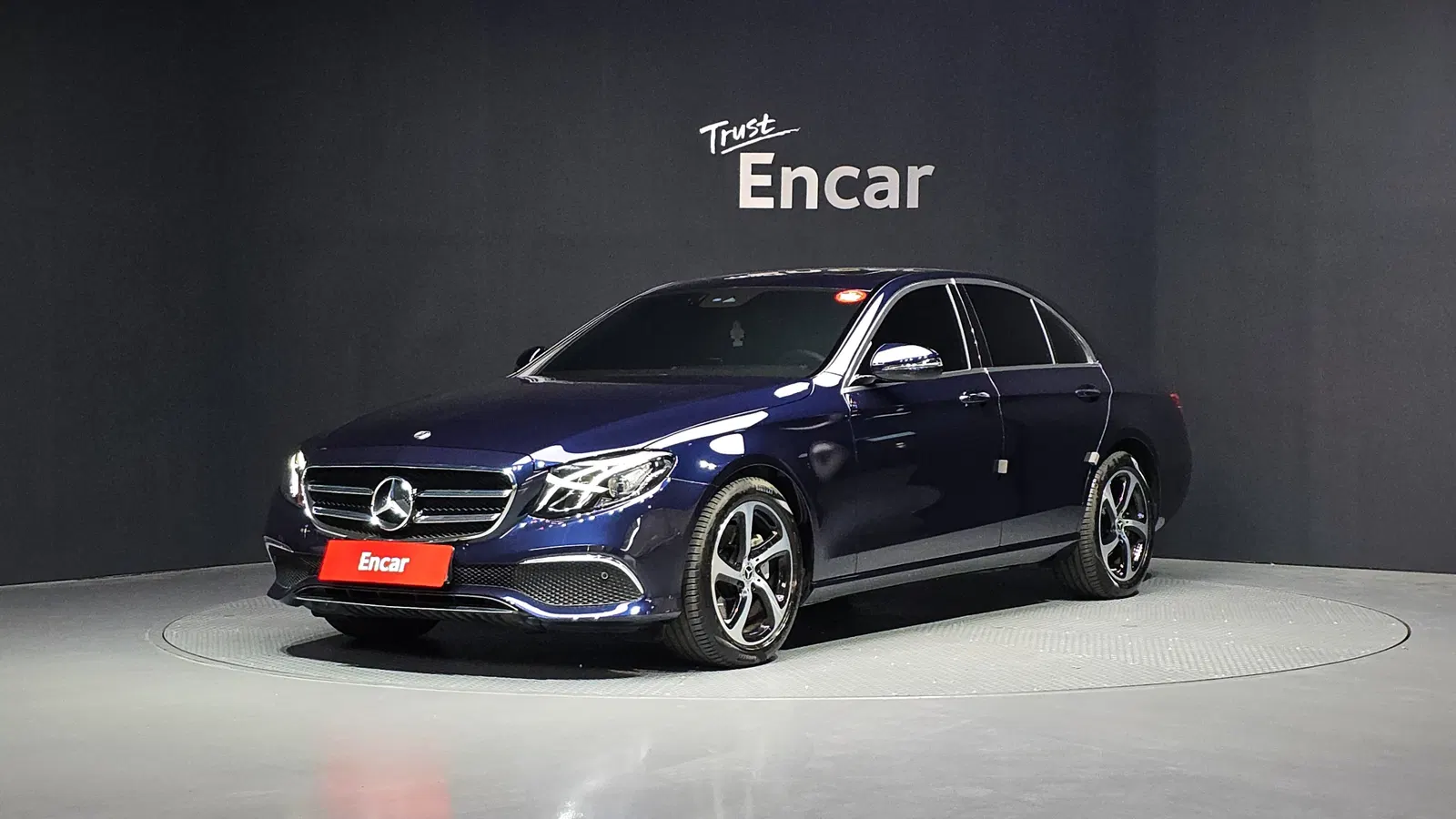 Mercedes-Benz Classe E E250 Avantgarde (W213) 2020 — photo 1 sur 32