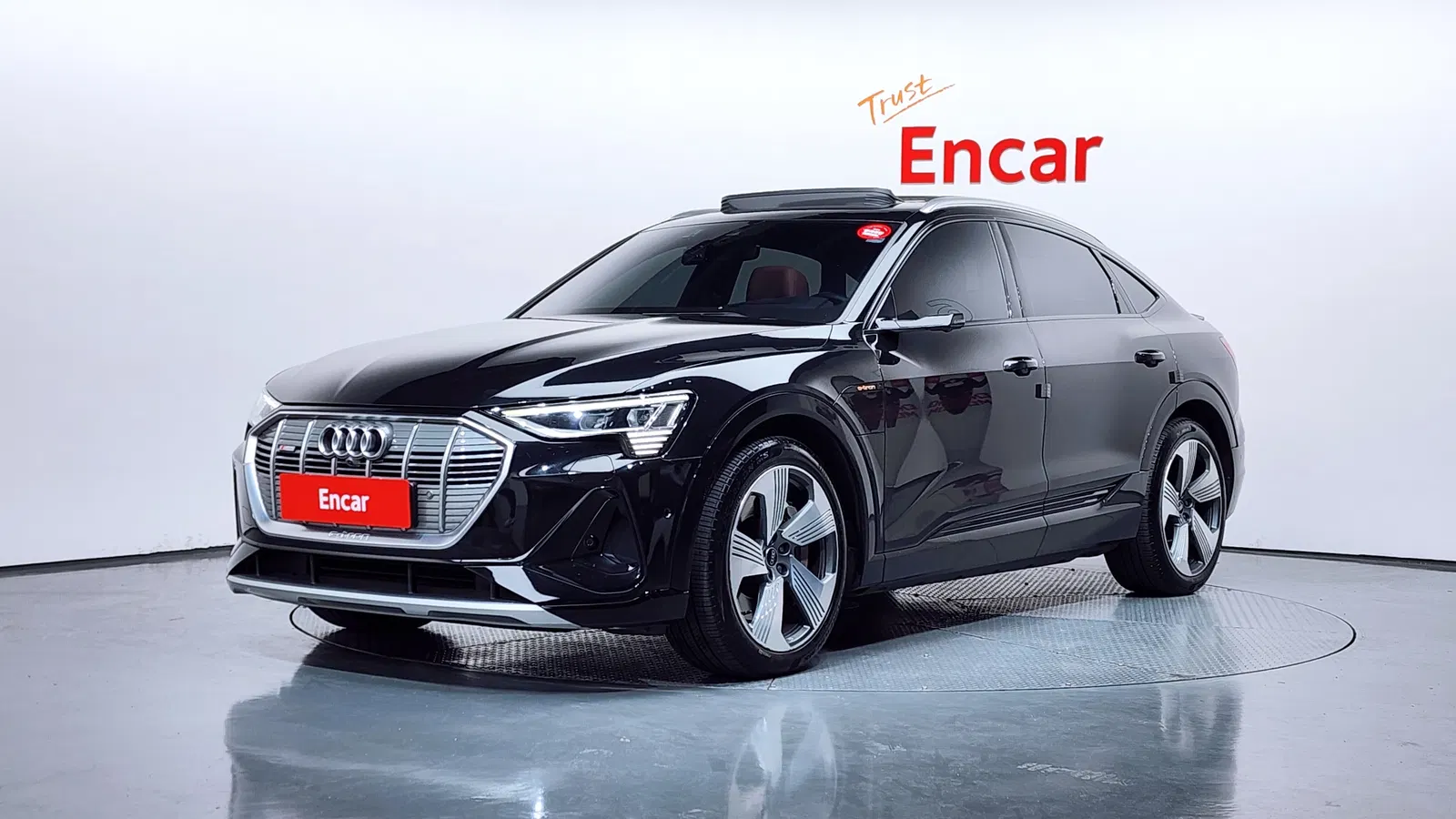 Audi e-tron 55 Quattro Sportback 2021 — photo 1 sur 20