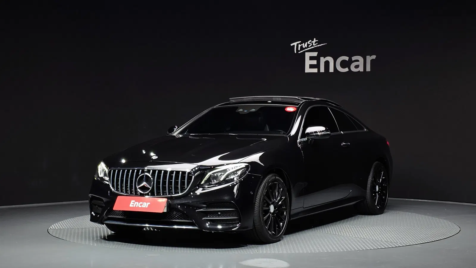 Mercedes-Benz Classe E E220d Coupé (W213) 2018 — photo 1 sur 20