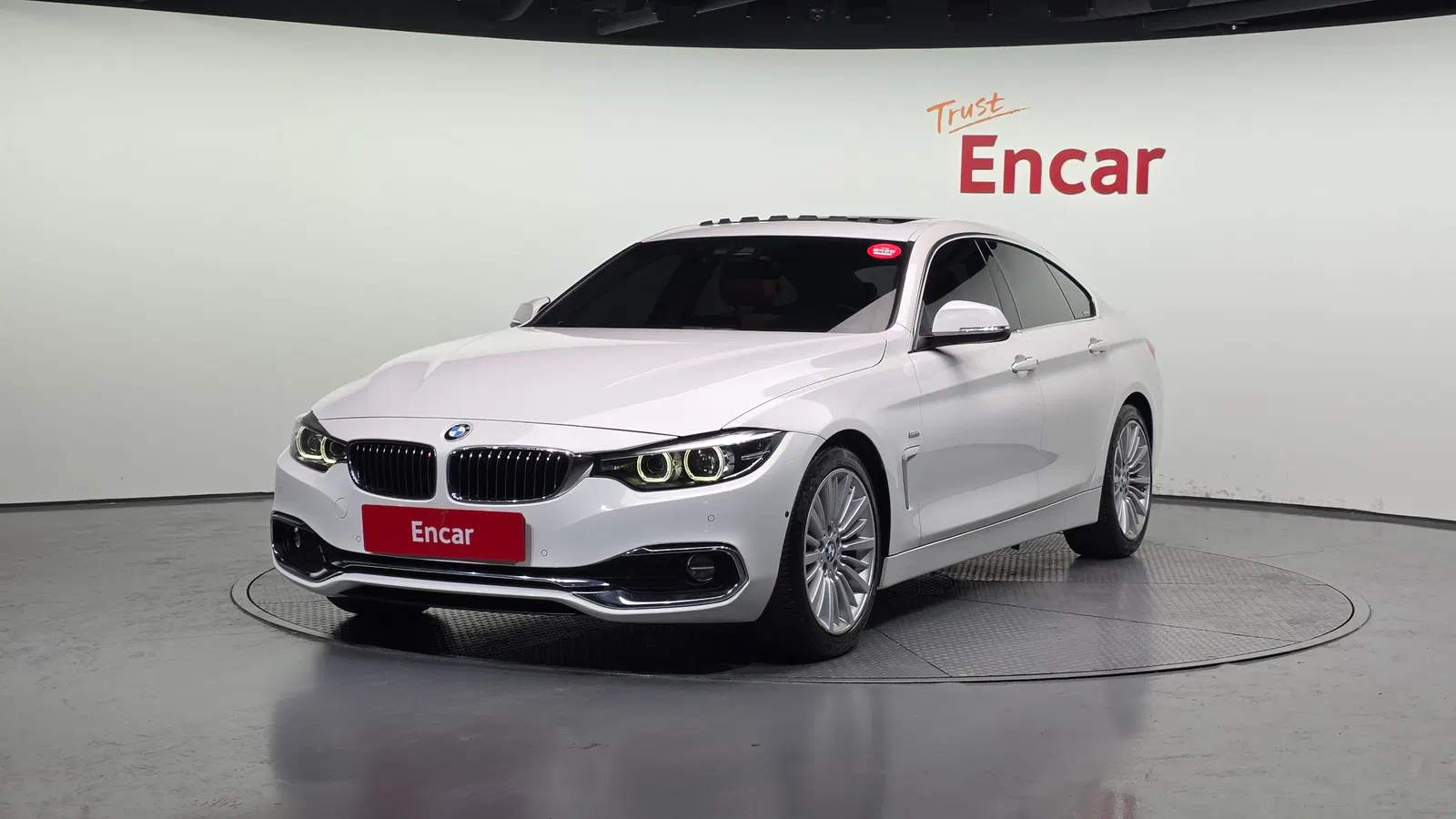 BMW Série 4 (F32) 420d Luxury GranCoupé 2018 — photo 1 sur 20