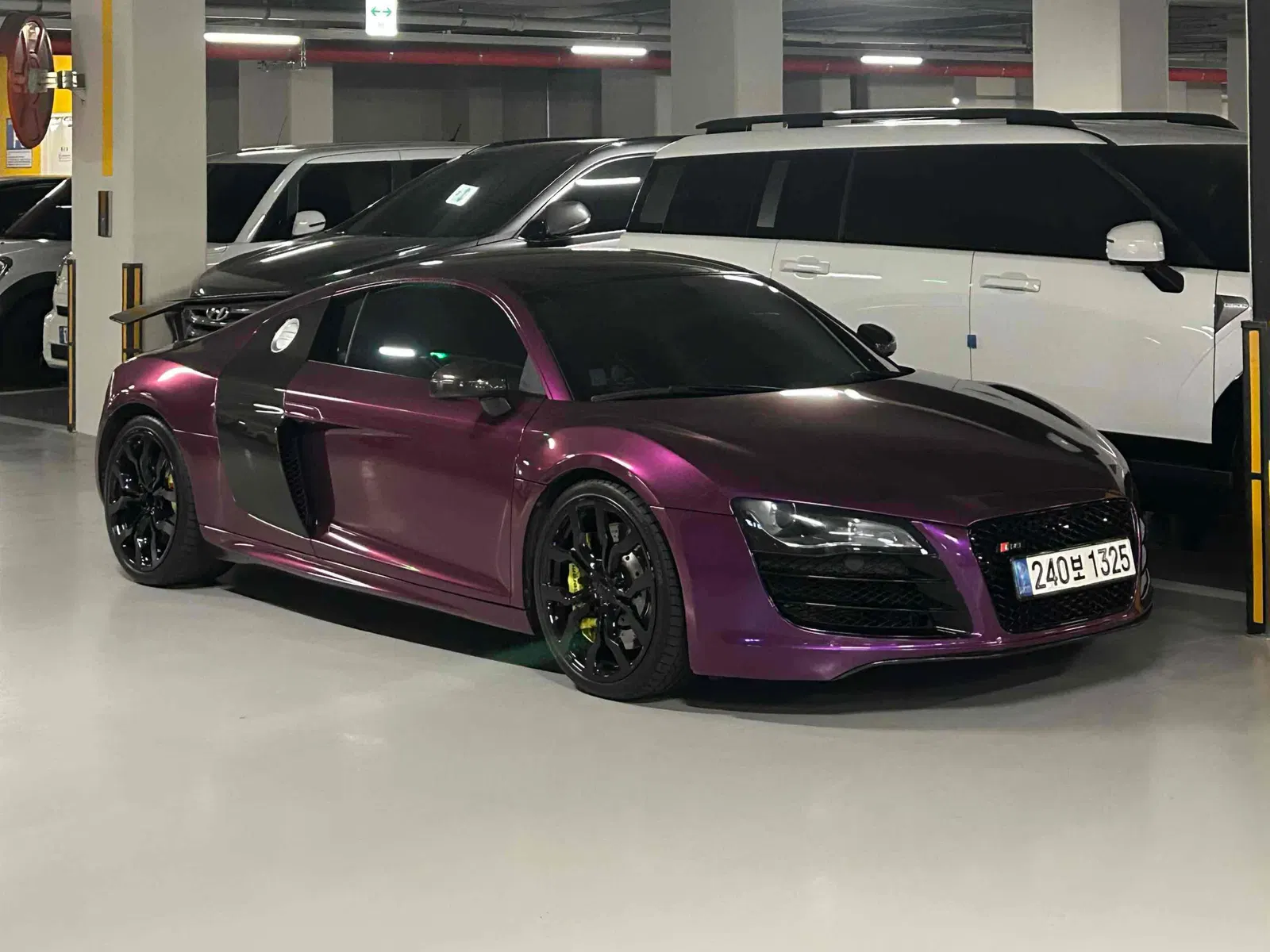 Audi R8 5.2 V10 Coupé 2010 — photo 1 sur 16