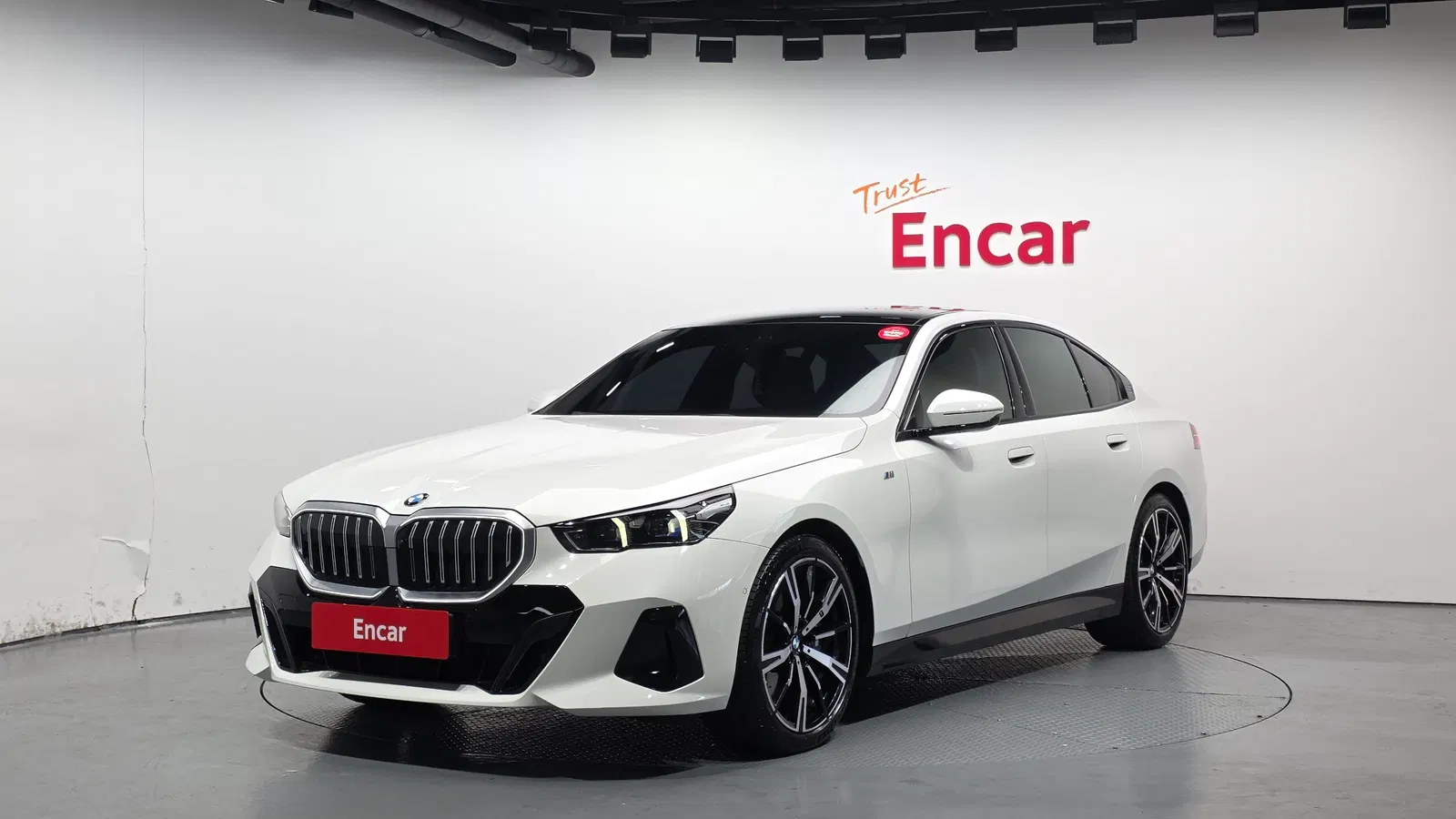 BMW Série 5 (G60) 530i xDrive M Sport 2025 — photo 1 sur 20