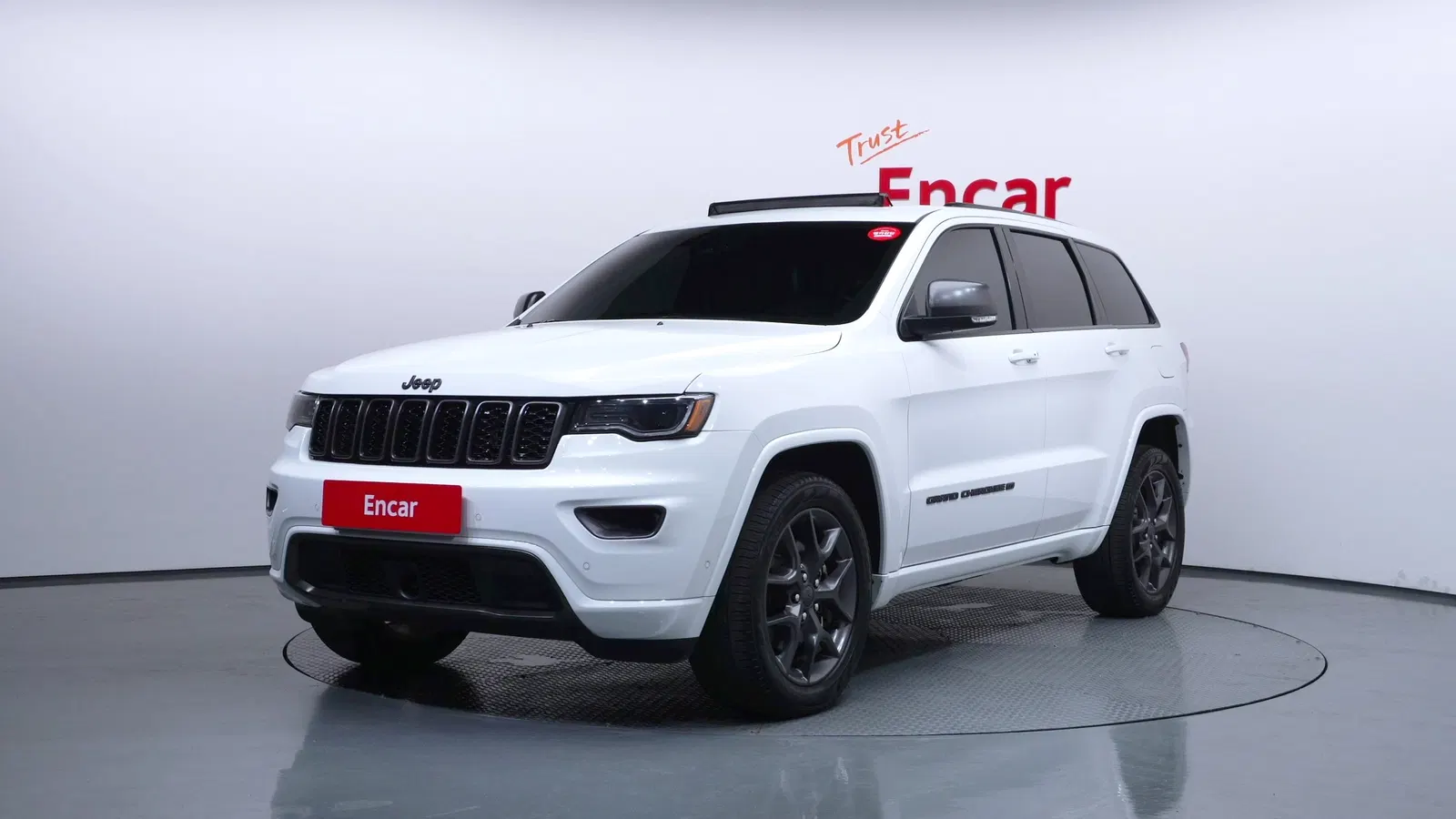 Jeep Grand Cherokee 3.6 80e anniversaire Edition 2021 — photo 1 sur 35