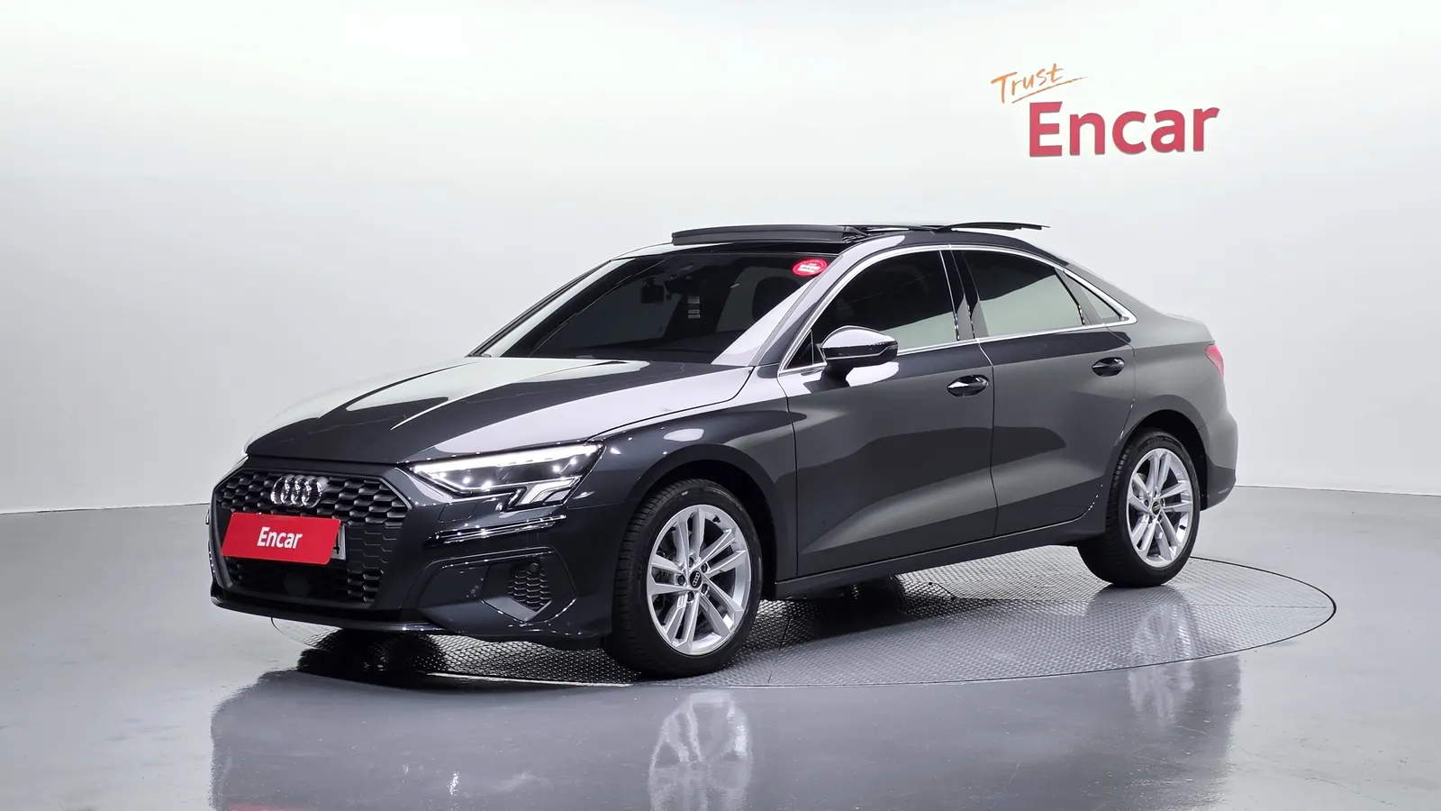 Audi A3 (8Y) 40 TFSI 2023 — photo 1 sur 32