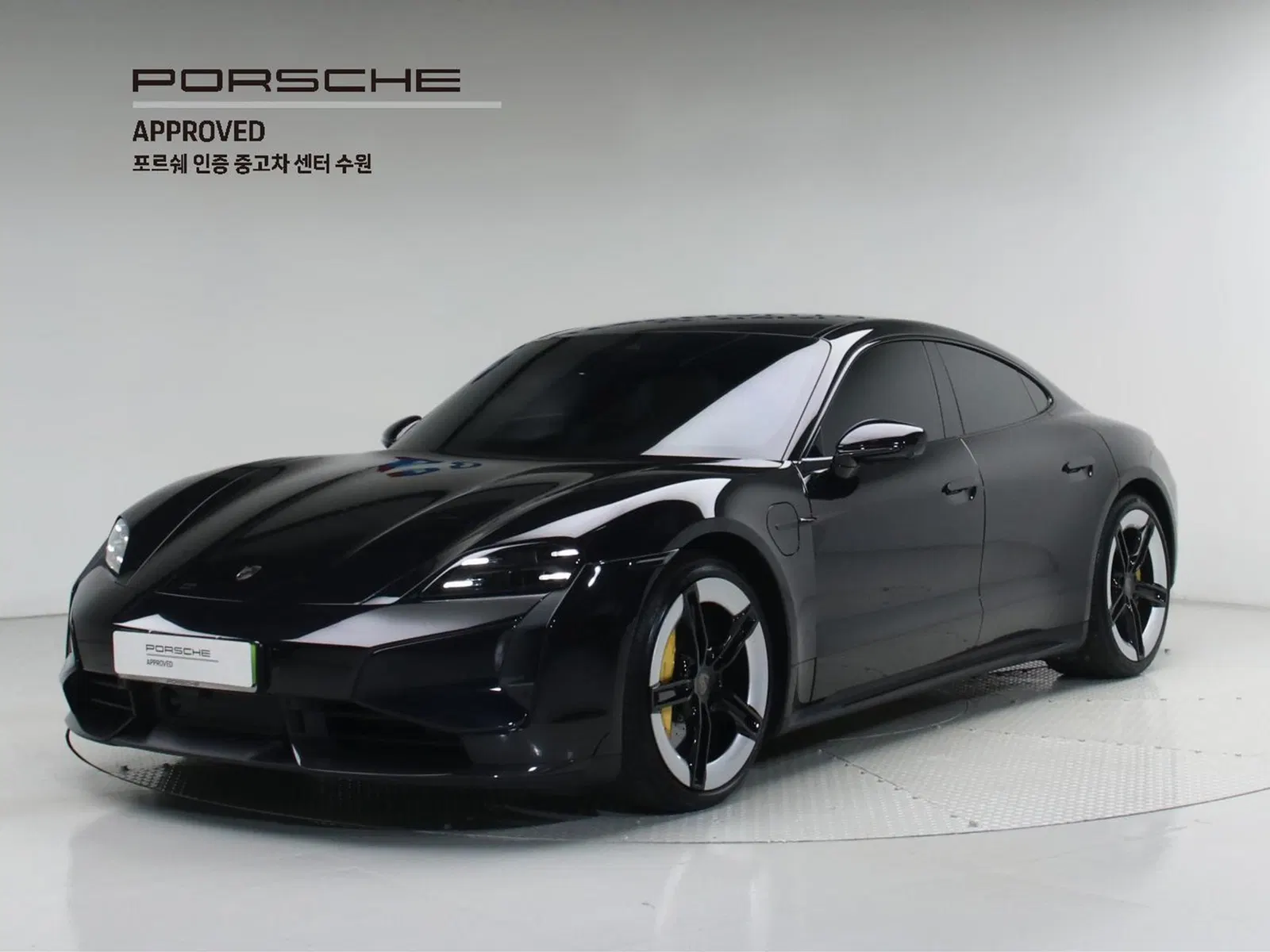 Porsche Taycan Turbo S 2025 — photo 1 sur 26