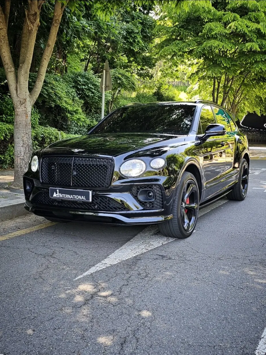 Bentley Bentayga 4.0 V8 S 2022 — photo 1 sur 26