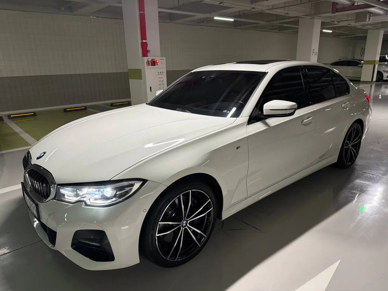 BMW Série 3 (G20) 330i xDrive M Sport 2019 — photo 1 sur 24