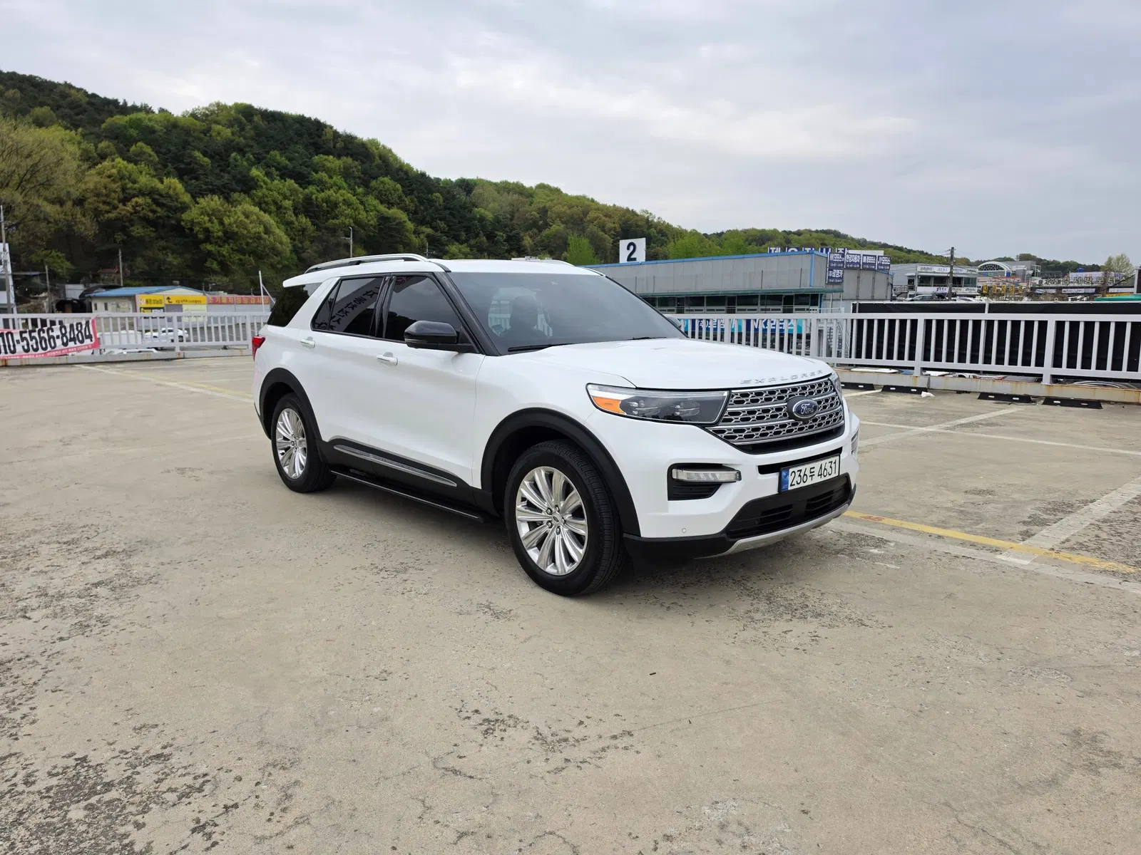 Ford Explorer 6e génération 3.0 PHEV 2021 — photo 1 sur 26