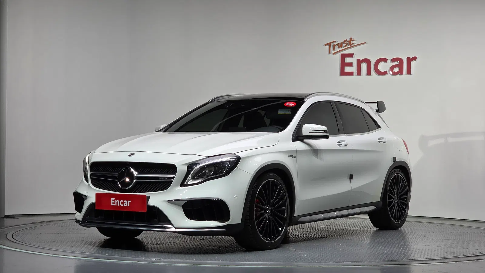 Mercedes-AMG GLA GLA45 4MATIC (X156) 2019 — photo 1 sur 35