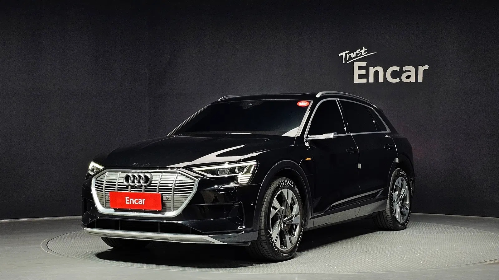 Audi e-tron 50 Quattro 2022 — photo 1 sur 34