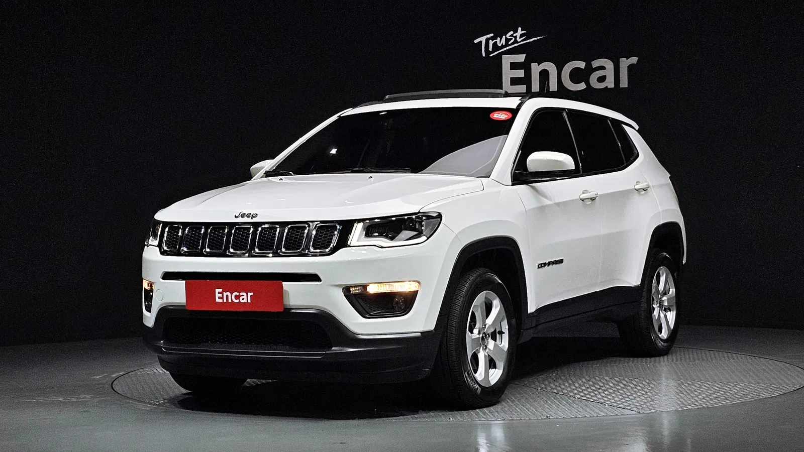 Jeep Compass 2e génération 2.4 Longitude AWD 2018 — photo 1 sur 30