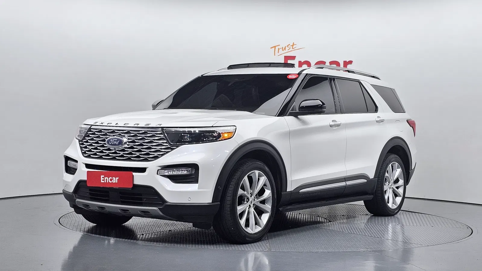 Ford Explorer 6e génération 3.0 Platinum 4WD 2021 — photo 1 sur 32