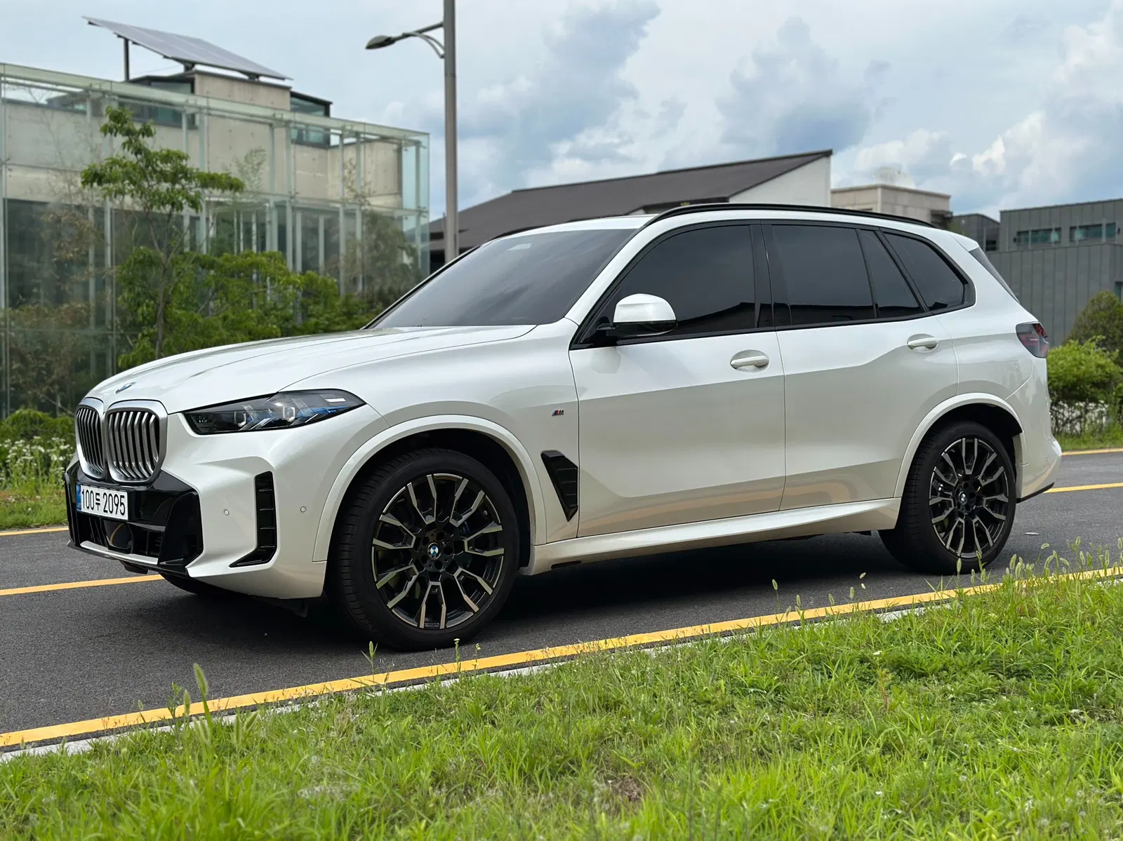 BMW X5 (G05) xDrive 30d M Sport 2025 — photo 1 sur 26