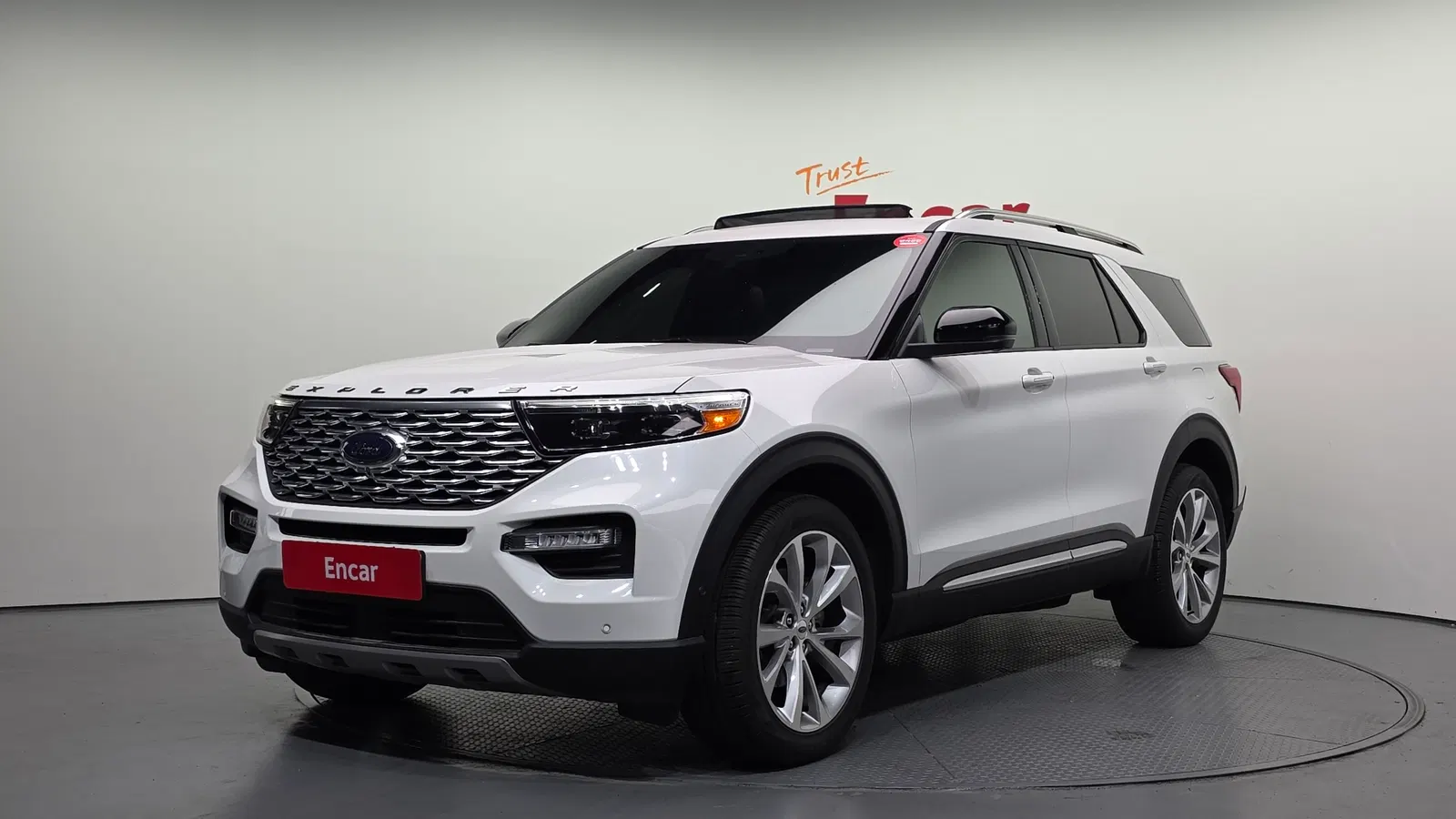 Ford Explorer 6e génération 3.0 Platinum 4WD 2021 — photo 1 sur 40