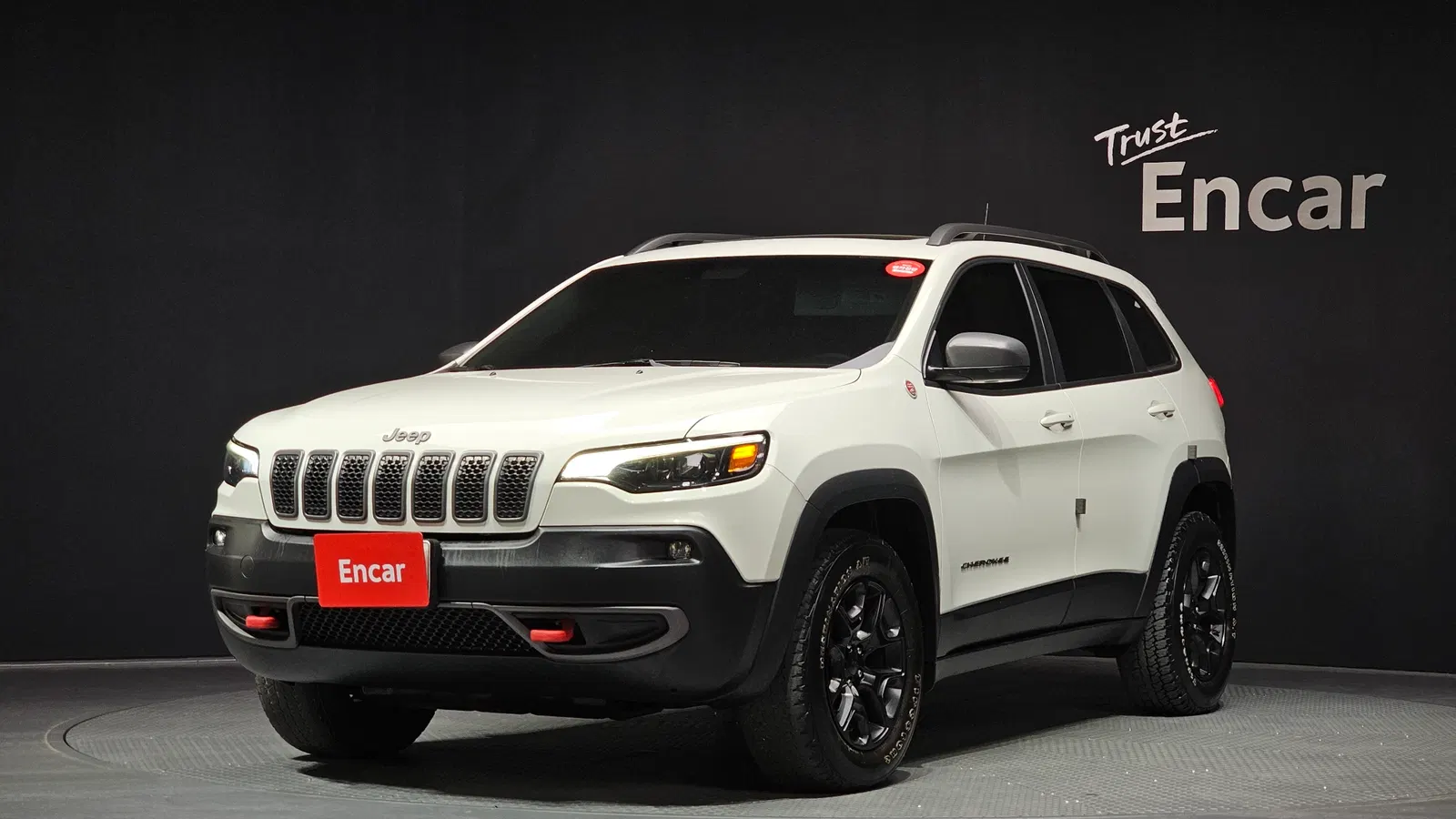 Jeep Cherokee(KL) 3.2 Trailhawk AWD 2019 — photo 1 sur 26