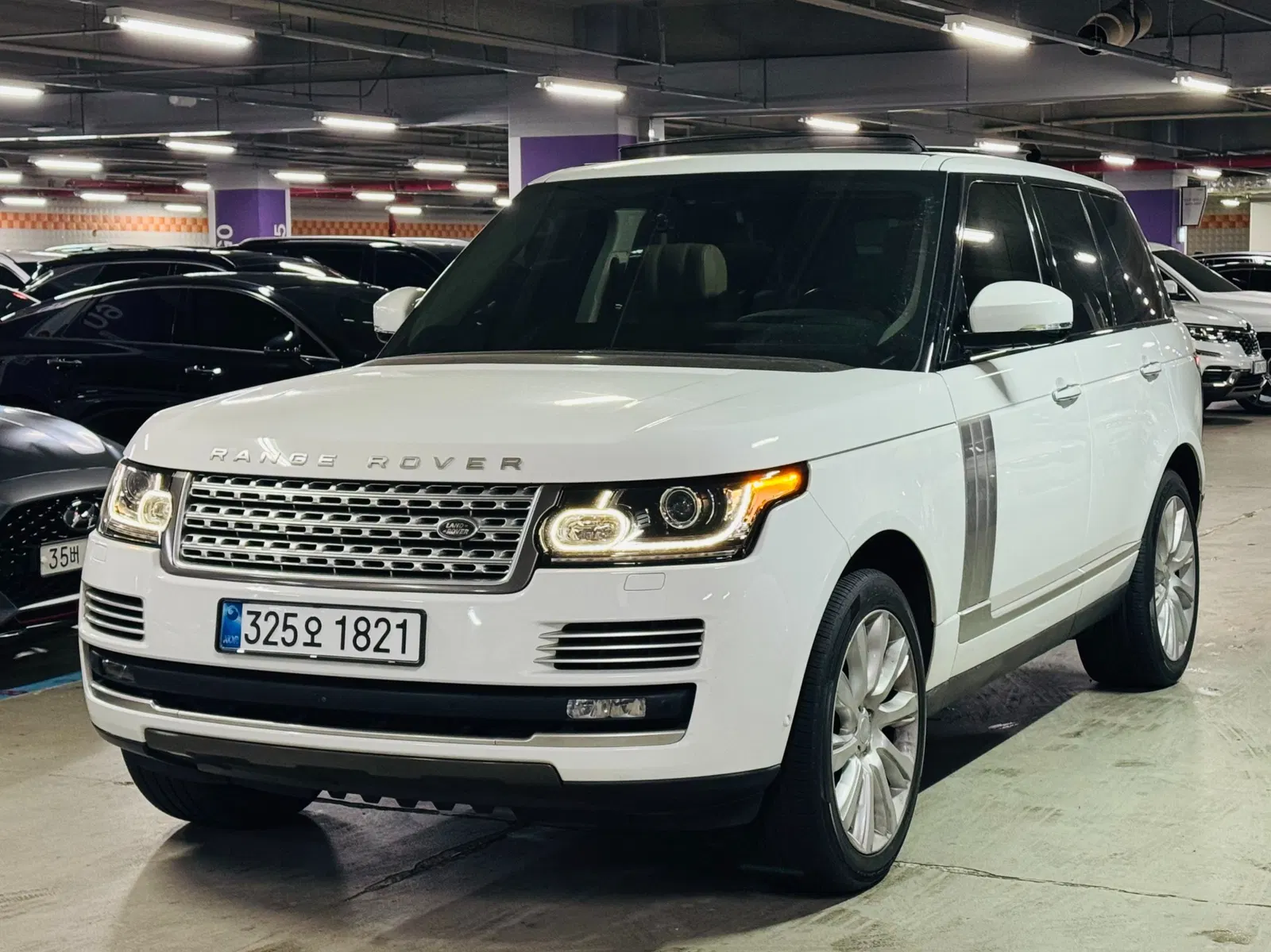 Land Rover Range Rover 4e génération 4.4 SDV8 Vogue SE Diesel 2016 — photo 1 sur 26