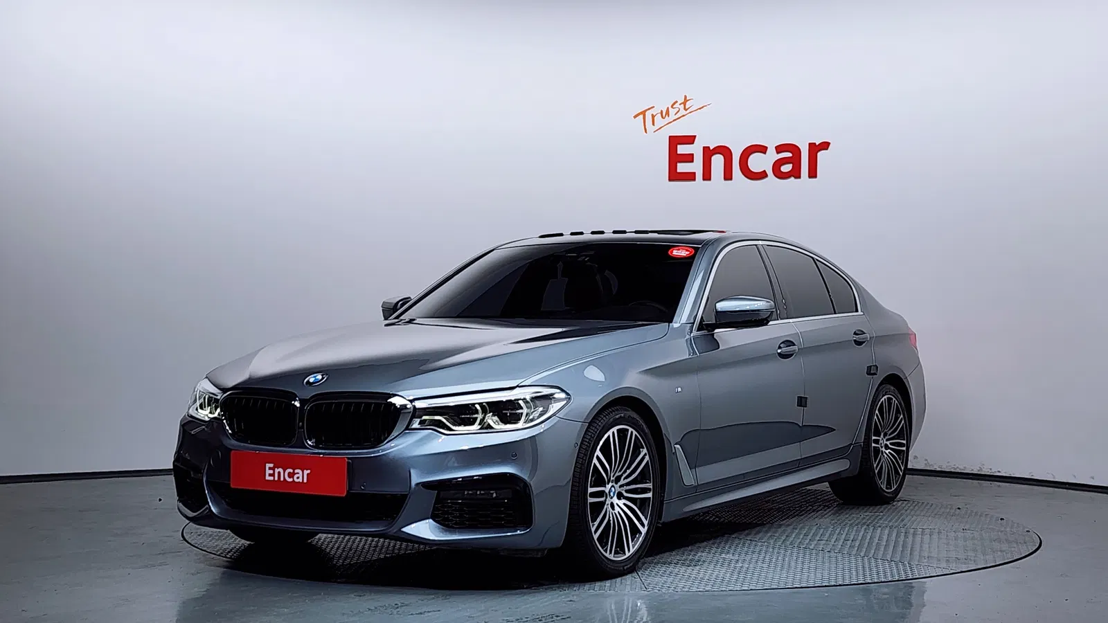 BMW Série 5 (G30) 530i M Sport Plus 2019 — photo 1 sur 33