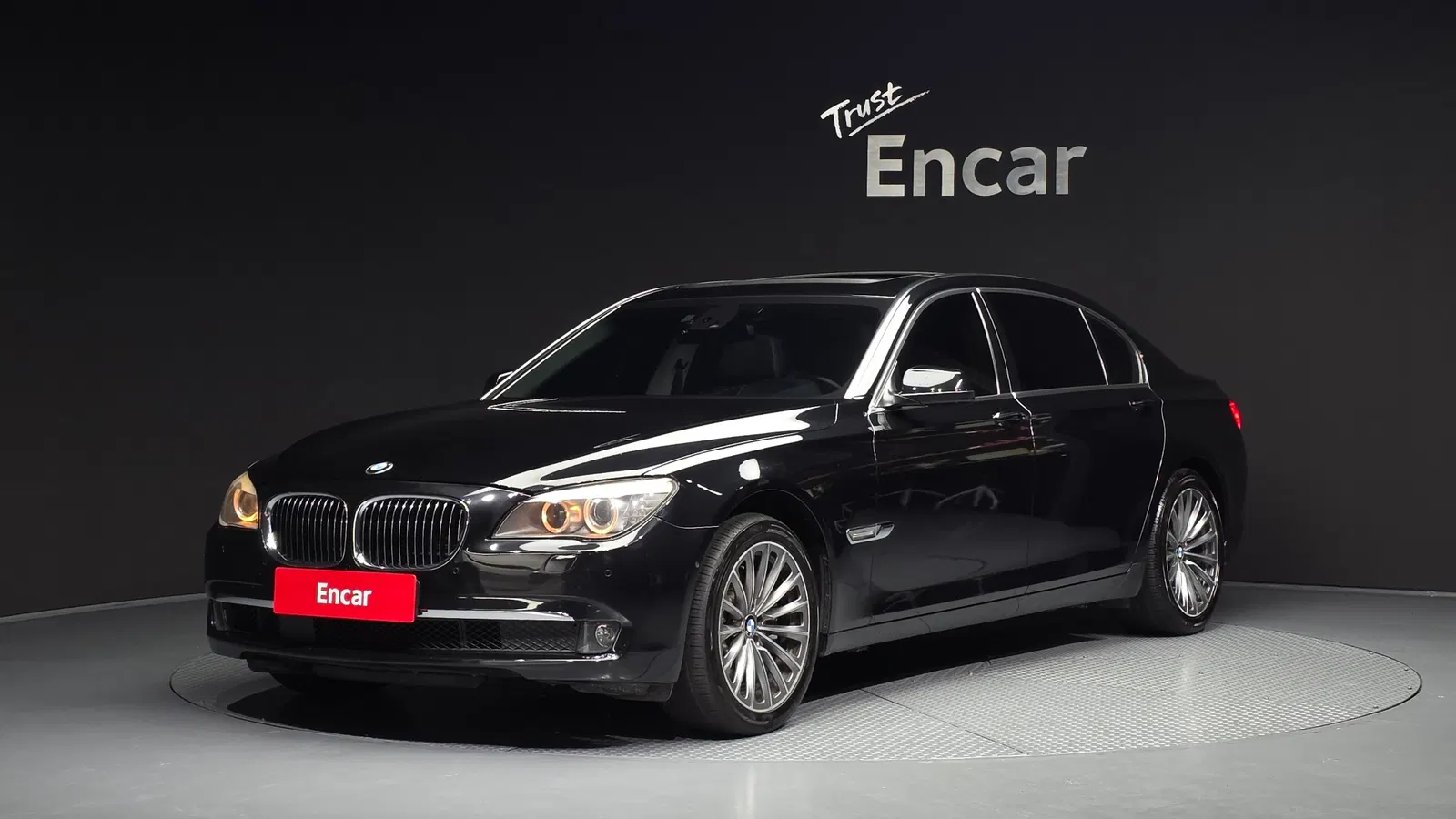 BMW Série 7 (F01) 750Li 2011 — photo 1 sur 20