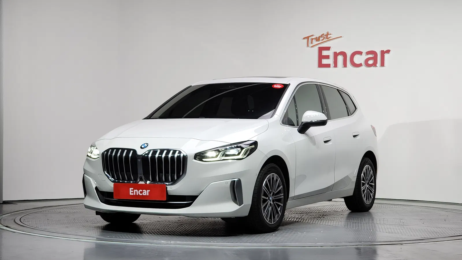 BMW Série 2 Active Tourer (U06) 218d Luxury 2024 — photo 1 sur 20