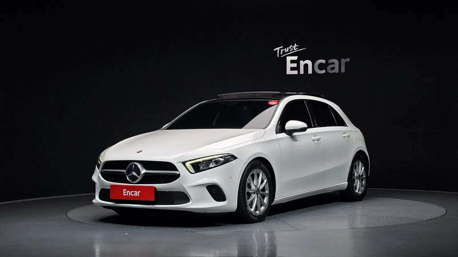 Mercedes-Benz Classe A A220 5 portes (W177) 2020 — photo 1 sur 33