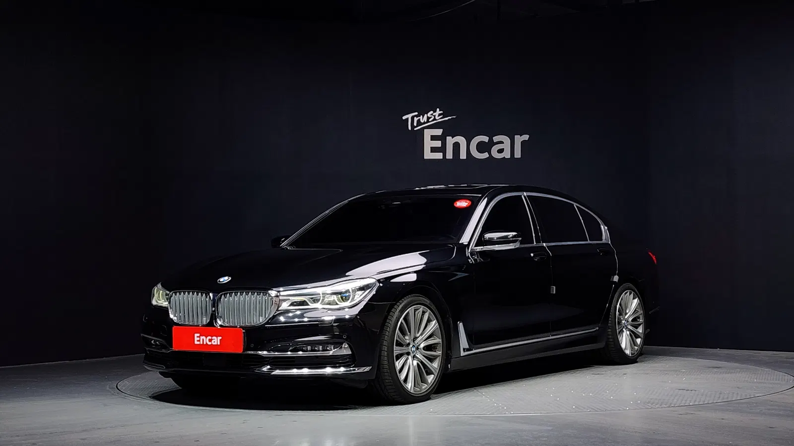 BMW Série 7 (G11) 750Li xDrive 2017 — photo 1 sur 38
