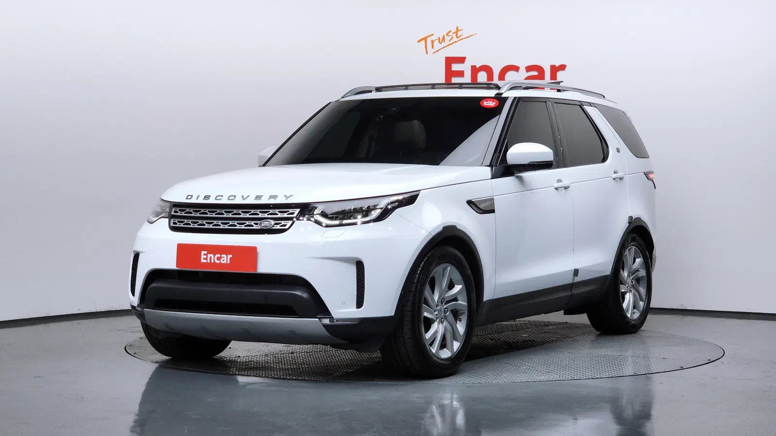 Land Rover Discovery 5 3.0 SD6 HSE 2019 — photo 1 sur 39