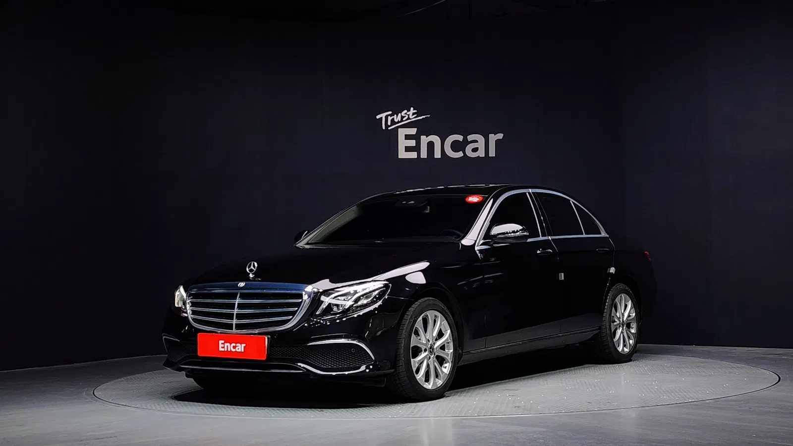 Mercedes-Benz Classe E E220d 4MATIC Exclusive (W213) 2020 — photo 1 sur 33
