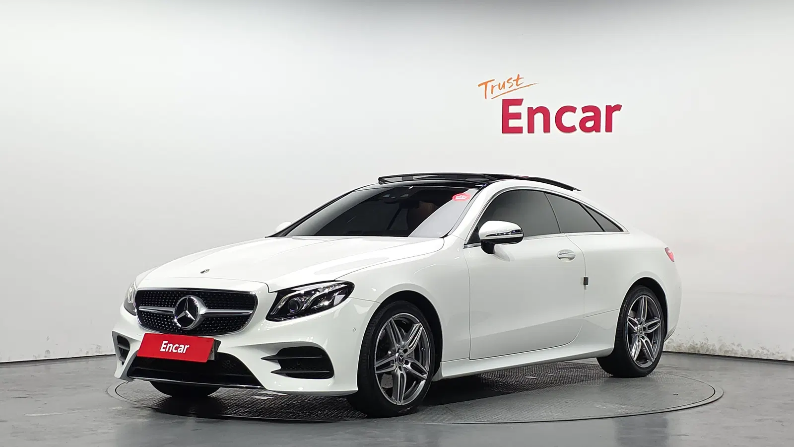 Mercedes-Benz Classe E E220d Coupé (W213) 2019 — photo 1 sur 30