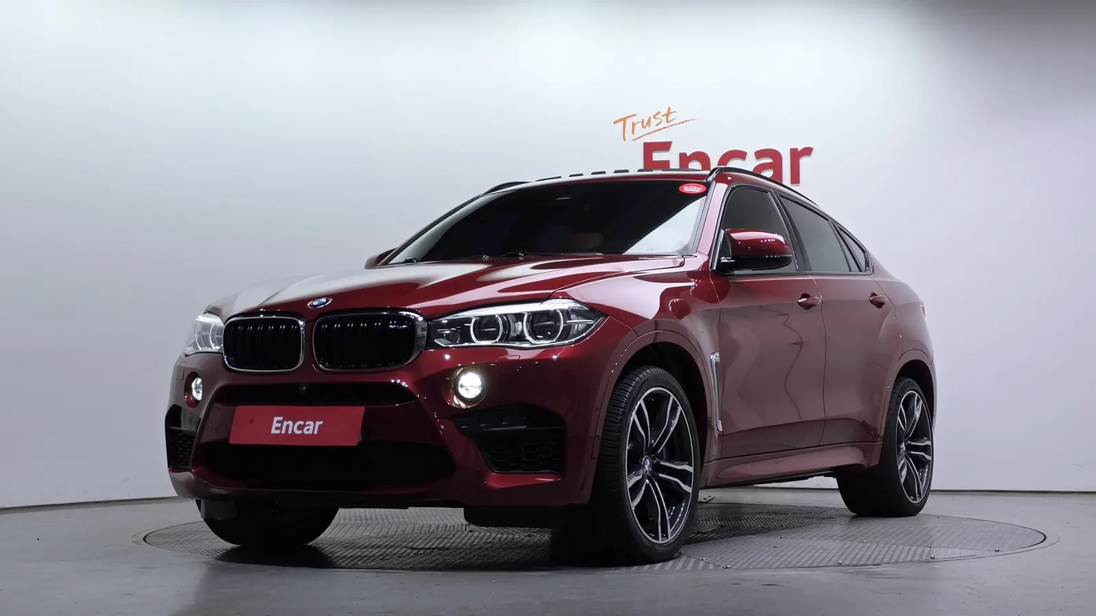 BMW X6M (F16) 4.4 2019 — photo 1 sur 31