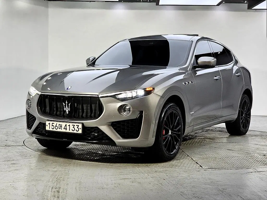 Maserati Levante 3.0 AWD GranSport 2019 — photo 1 sur 26