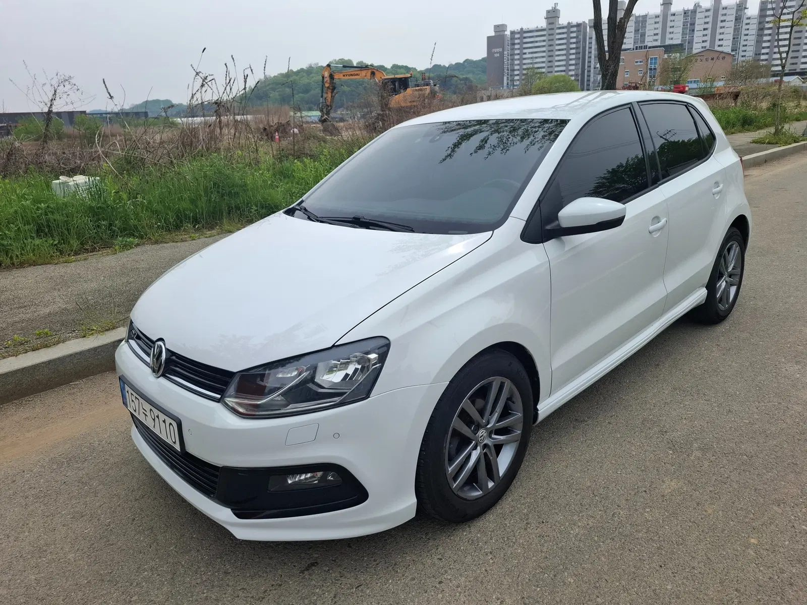 Volkswagen Polo 1.4 TDI R-Line 2016 — photo 1 sur 18