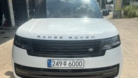 Land Rover Range Rover 5e génération P530 AB LWB 2024 — photo 1 sur 13