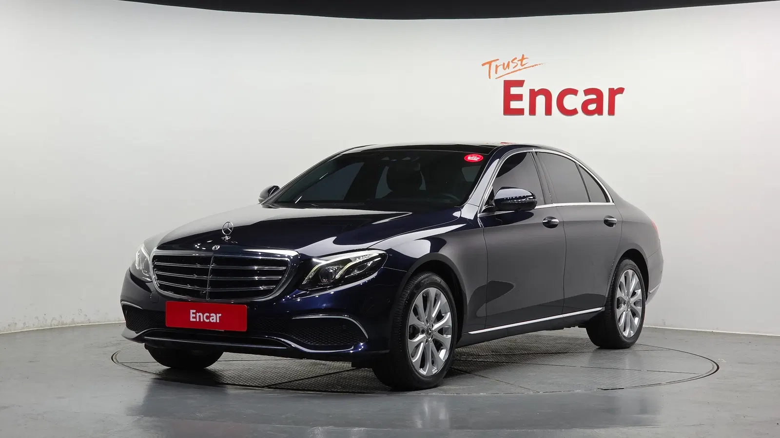 Mercedes-Benz Classe E E300 Exclusive (W213) 2019 — photo 1 sur 30