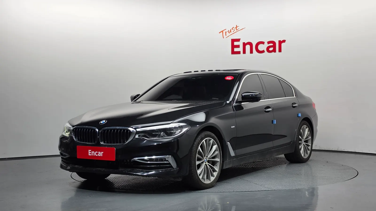 BMW Série 5 (G30) 540i xDrive Luxury Plus 2018 — photo 1 sur 20