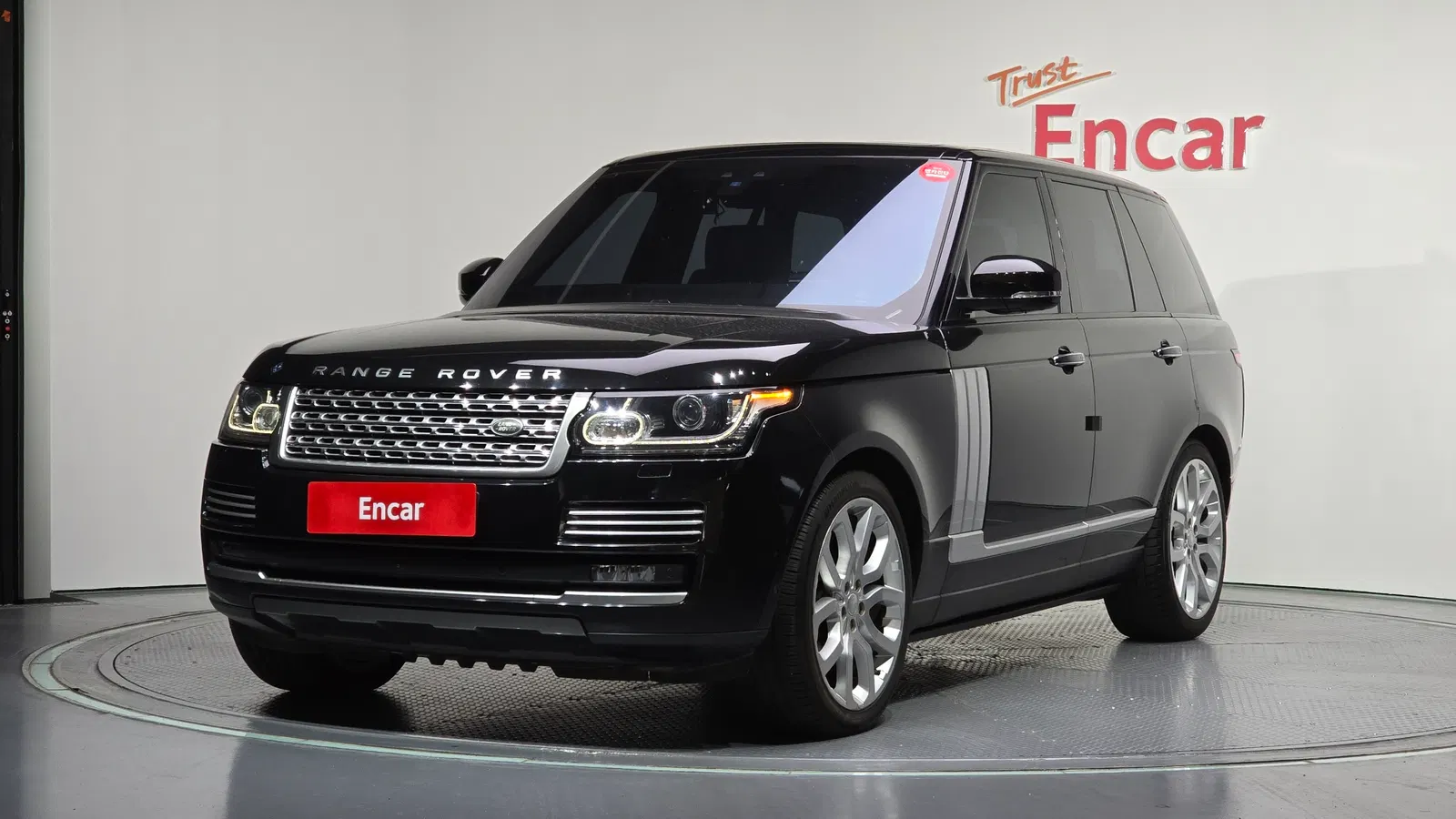 Land Rover Range Rover 4e génération 4.4 SDV8 AB Diesel 2017 — photo 1 sur 20
