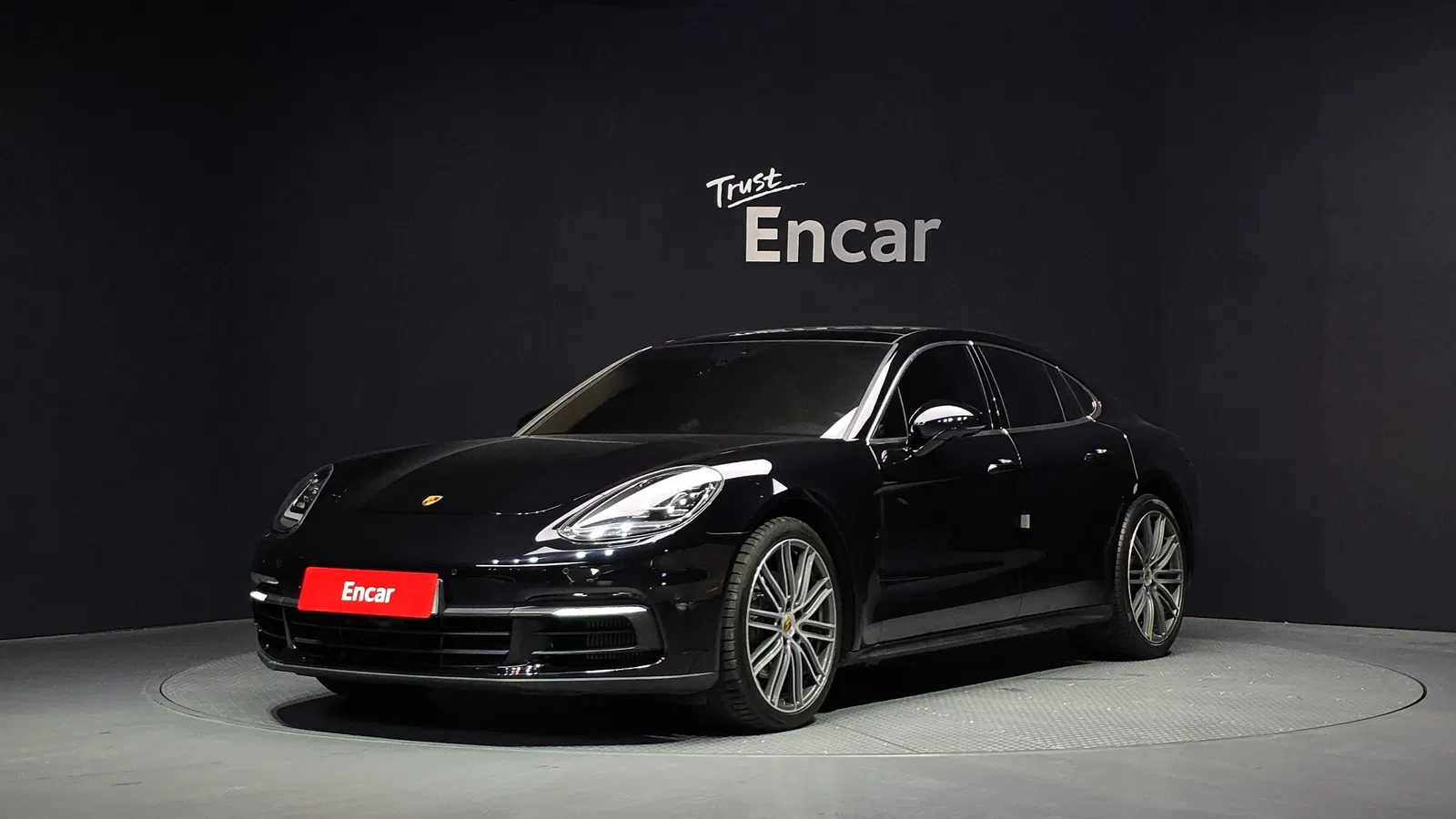 Porsche Panamera (971) 2.9 4S 2018 — photo 1 sur 20