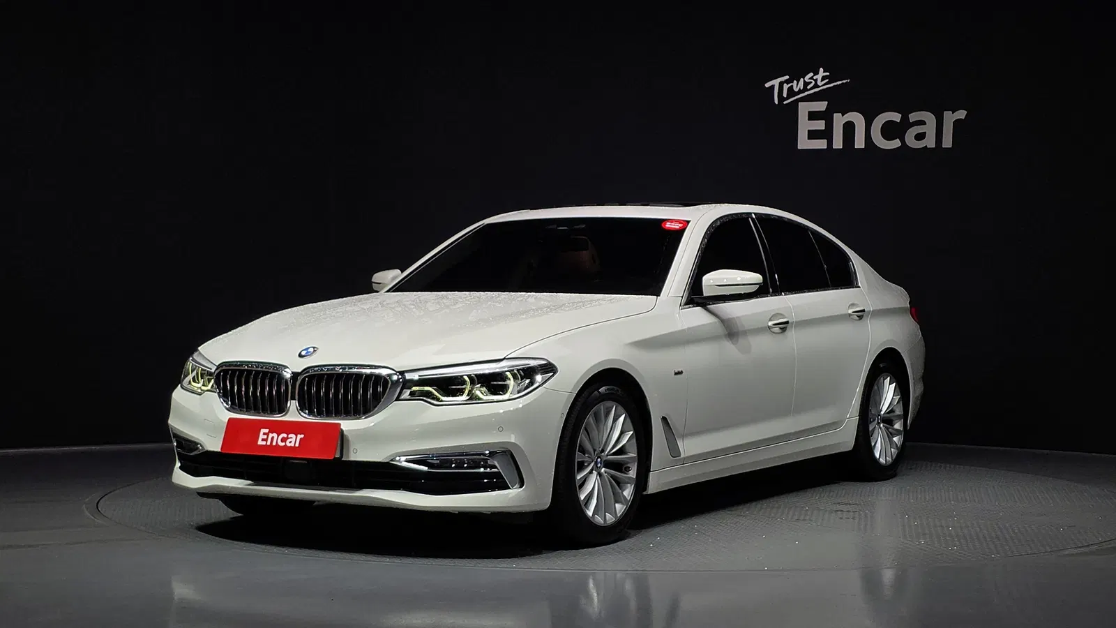 BMW Série 5 (G30) 520d Luxury Special Edition 2018 — photo 1 sur 20