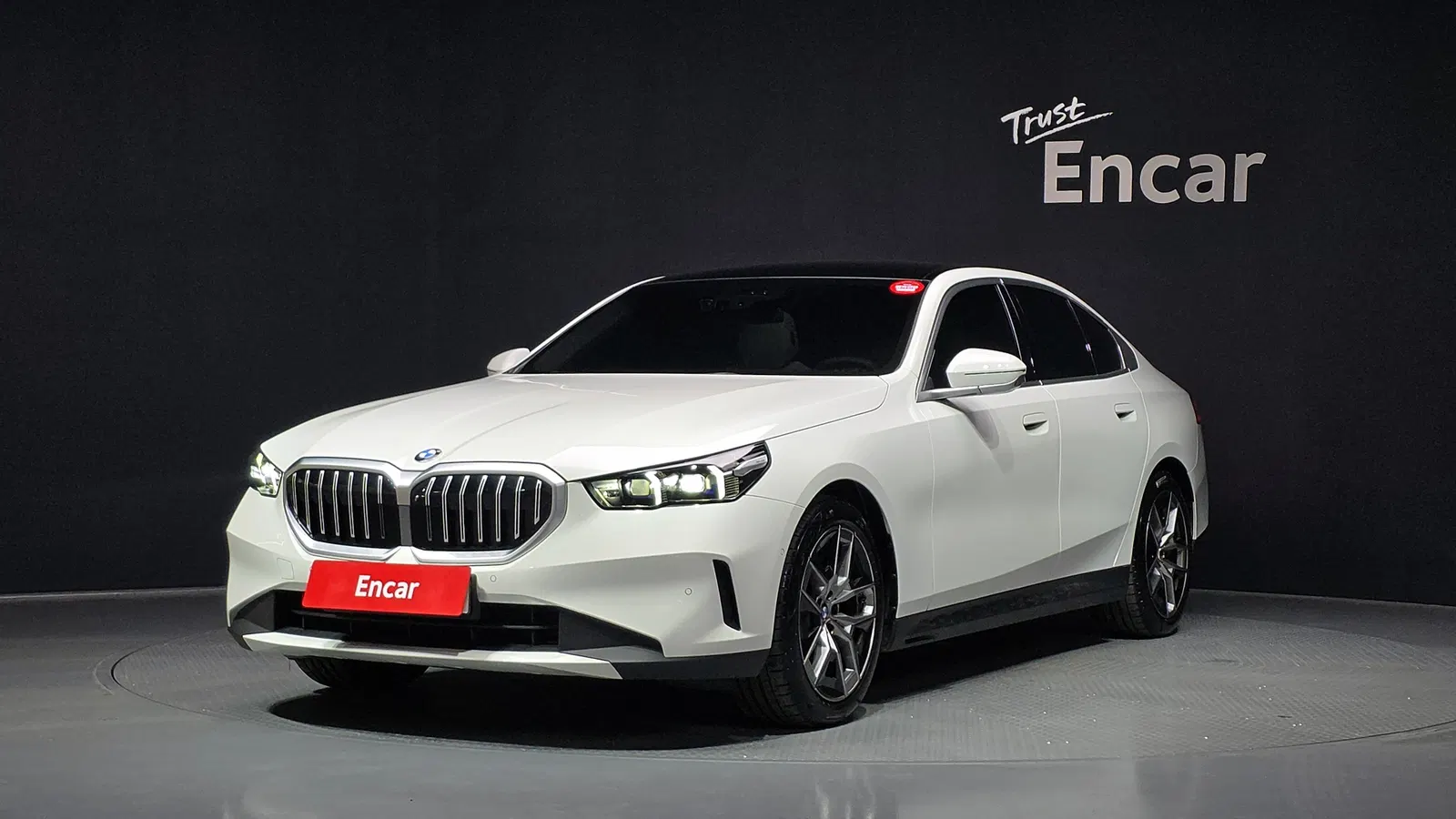 BMW Série 5 (G60) 520i 2025 — photo 1 sur 20
