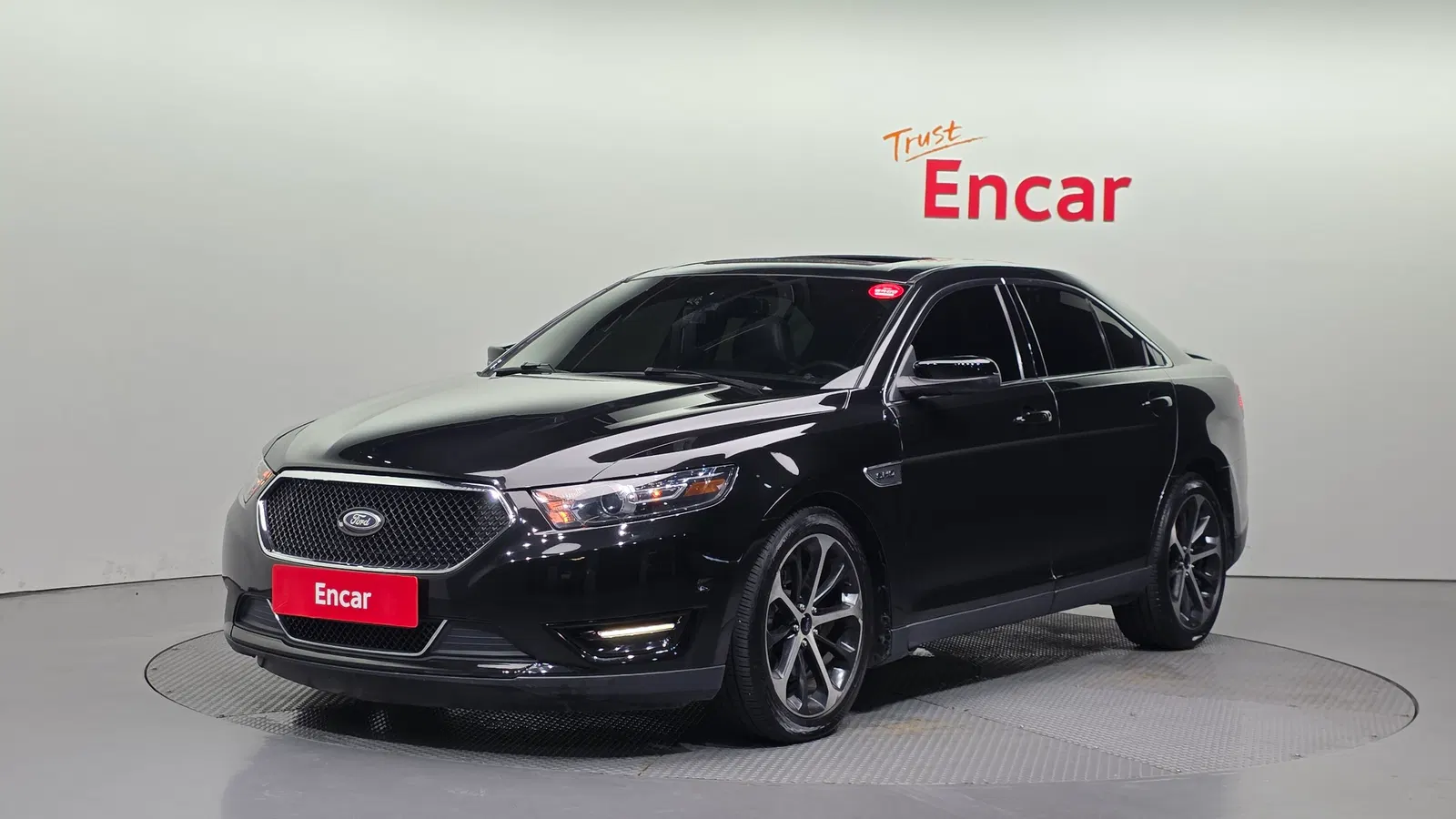 Ford Taurus 3.5 SHO EcoBoost 2015 — photo 1 sur 20