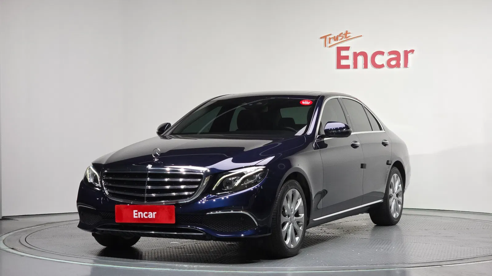 Mercedes-Benz Classe E E220d Exclusive (W213) 2017 — photo 1 sur 20