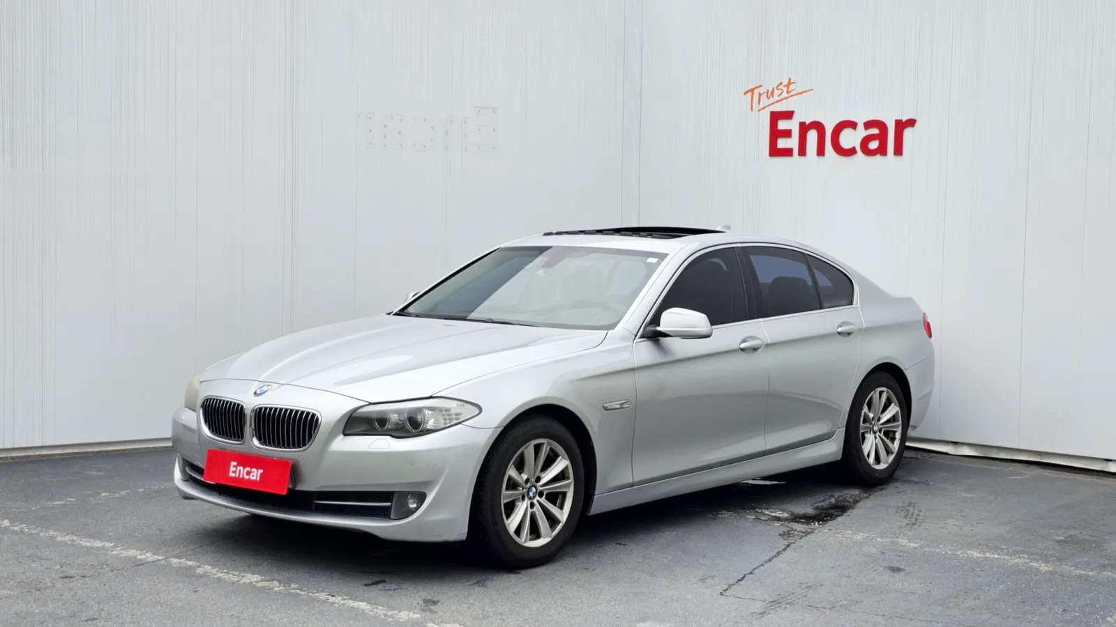 BMW Série 5 (F10) 520d 2013 — photo 1 sur 20