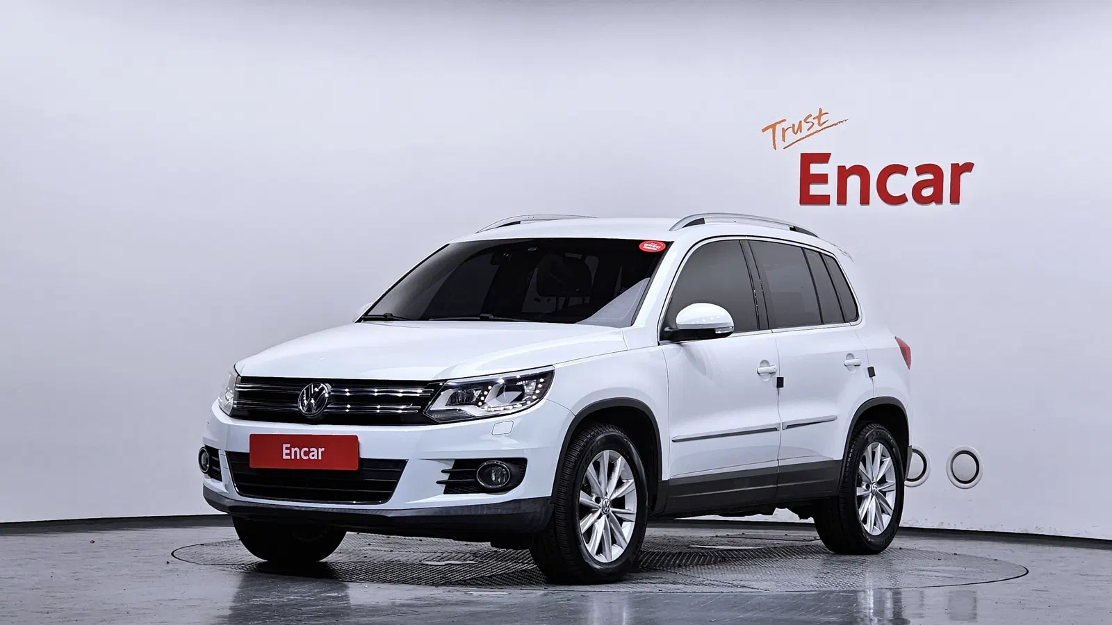 Volkswagen Tiguan 2.0 TDI Comfort 2015 — photo 1 sur 20