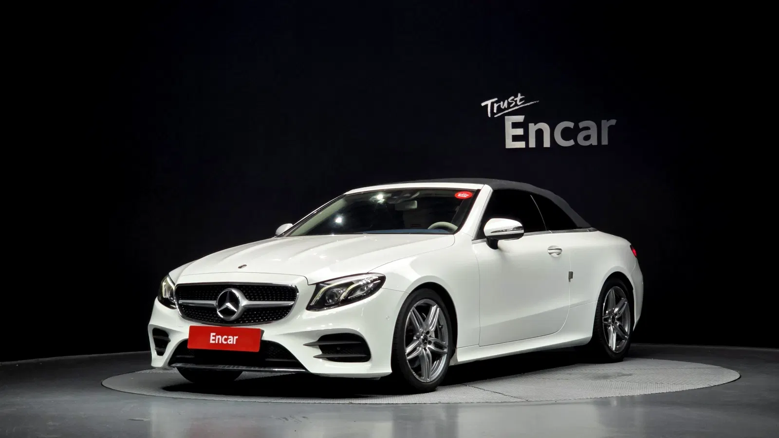 Mercedes-Benz Classe E E220d Cabriolet (W213) 2018 — photo 1 sur 36