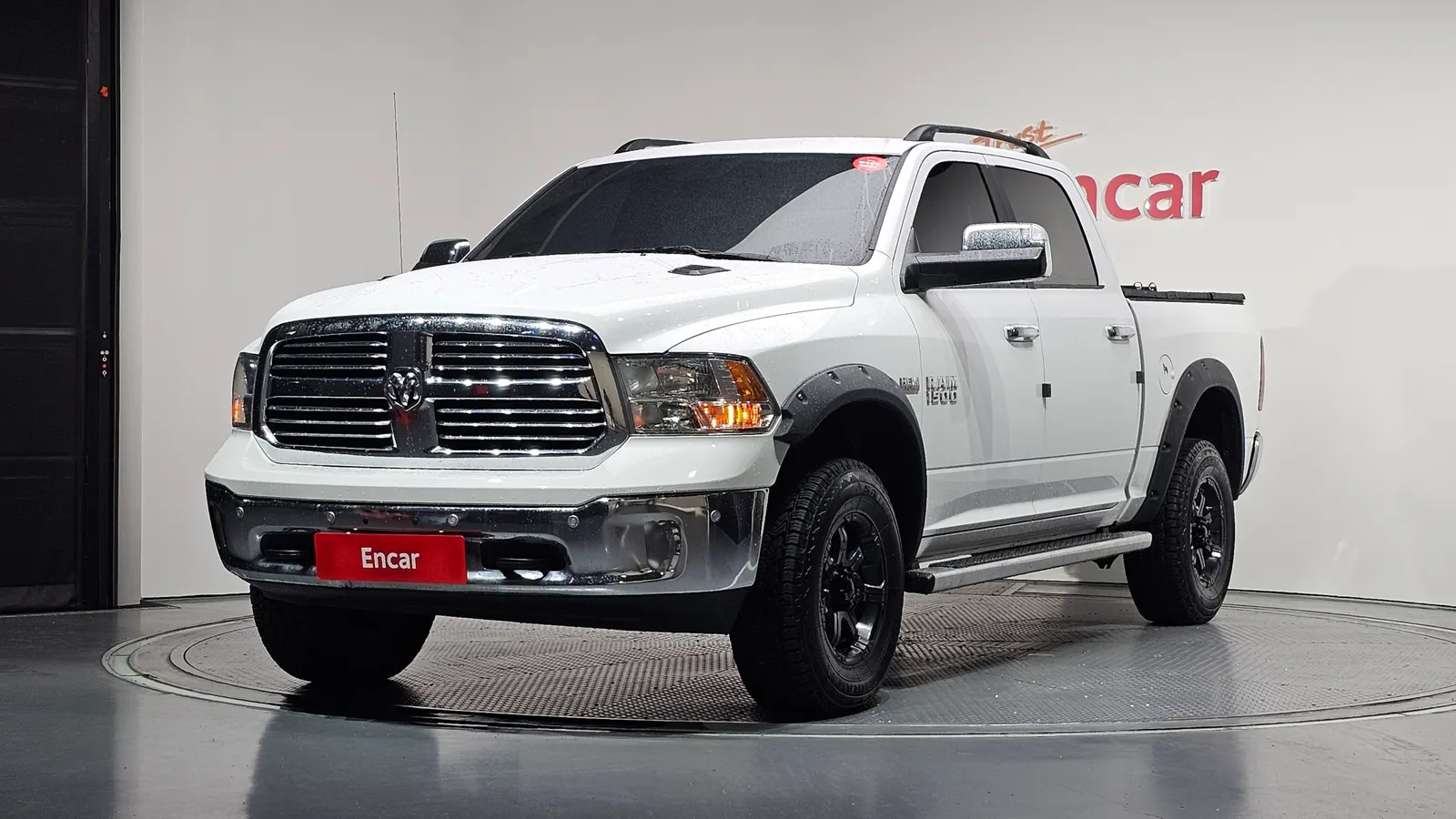 Dodge RAM Pickup 5.7 2016 — photo 1 sur 20