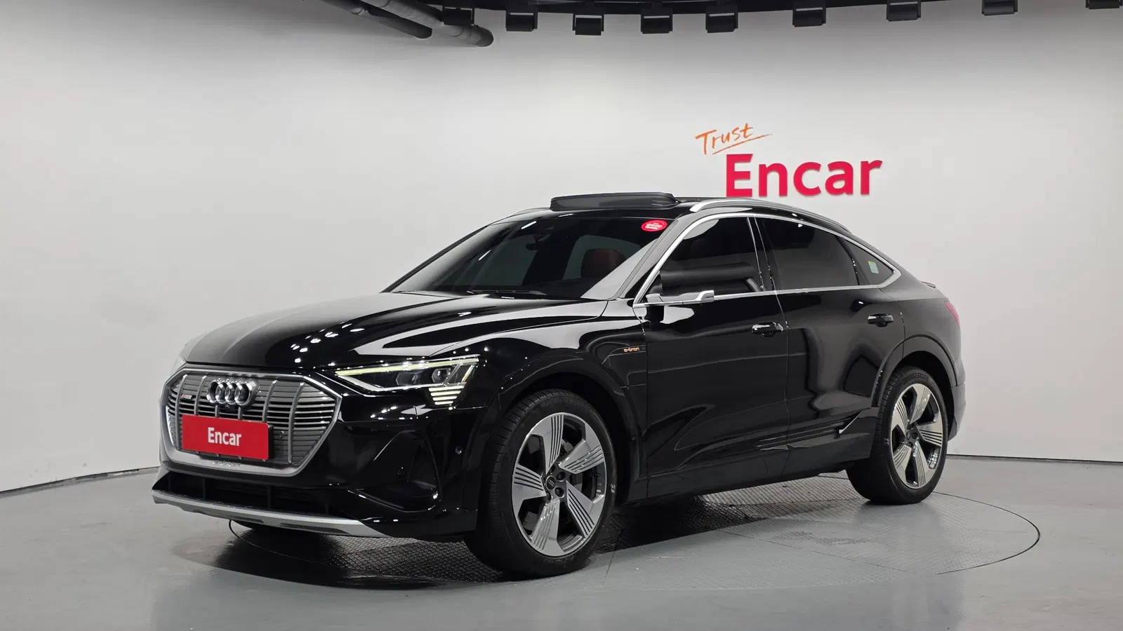 Audi e-tron 55 Quattro Sportback 2023 — photo 1 sur 20