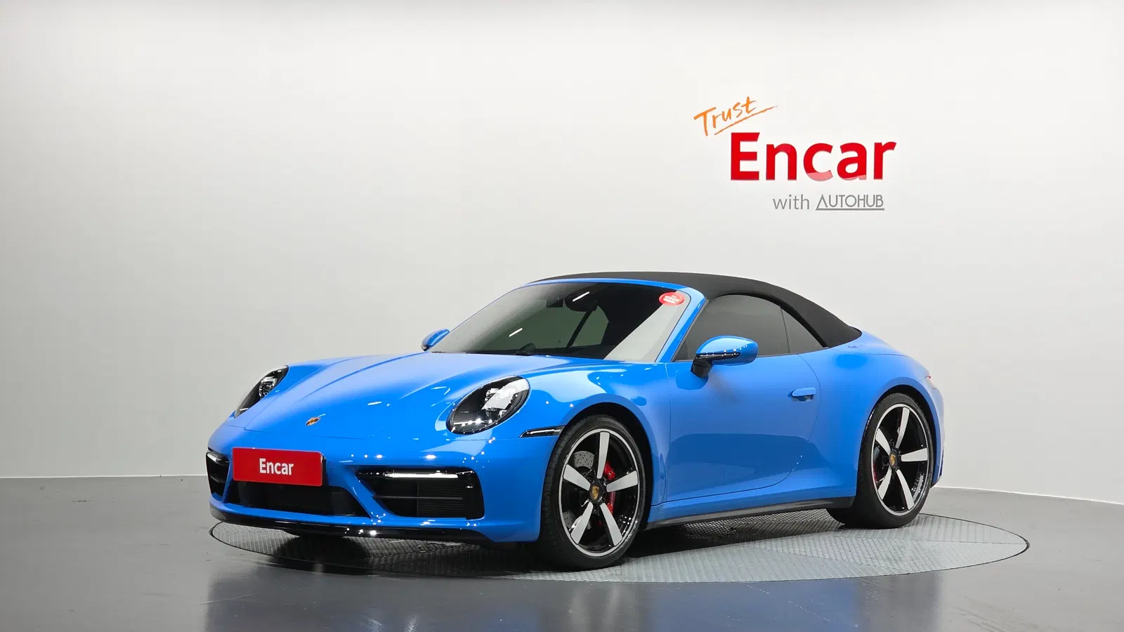 Porsche 911 (992) Carrera 4S Cabriolet 2023 — photo 1 sur 38