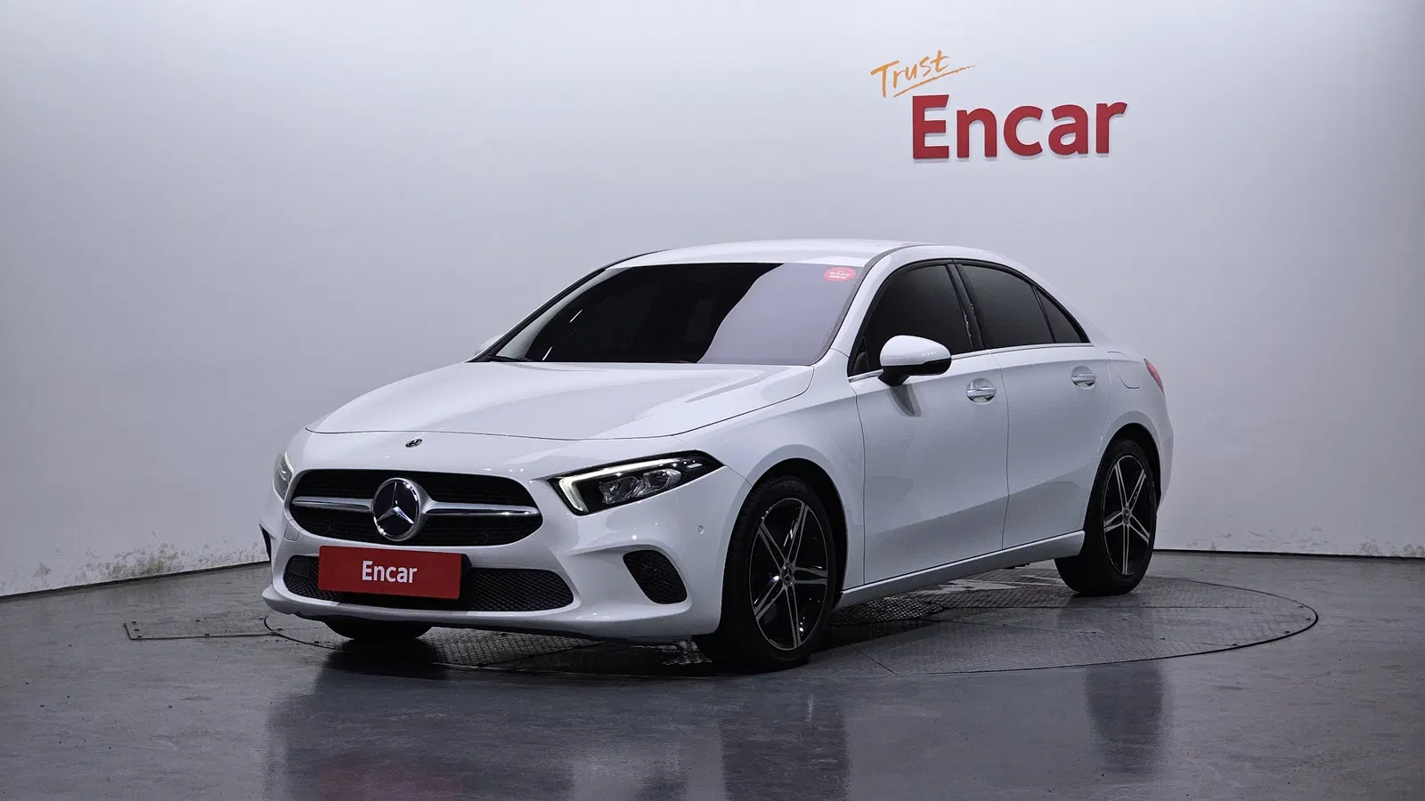 Mercedes-Benz Classe A A250 4MATIC Berline (W177) 2020 — photo 1 sur 36