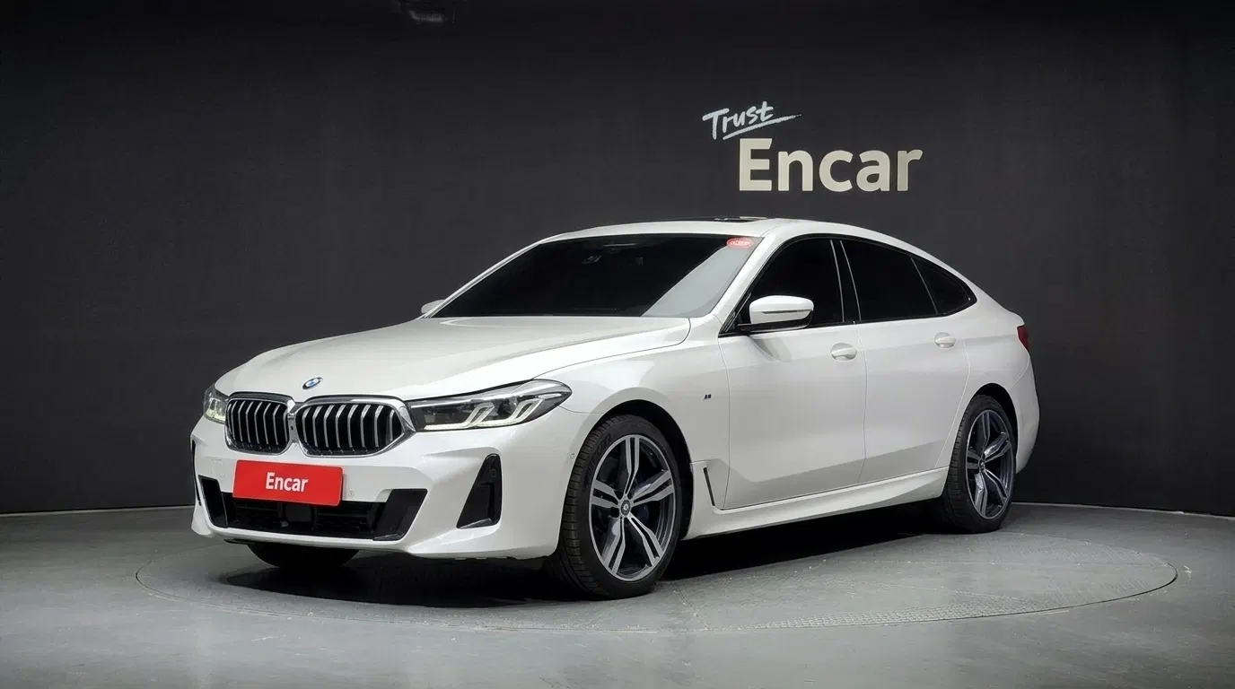 BMW Série 6 GT (G32) 640i xDrive M Sport 2022 — photo 1 sur 31