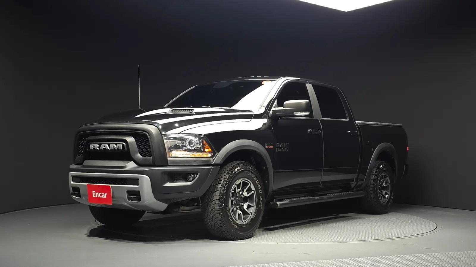 Dodge RAM Pickup 5.7 2016 — photo 1 sur 20